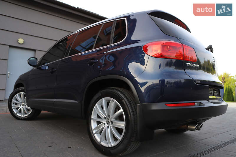 Внедорожник / Кроссовер Volkswagen Tiguan 2015 в Дрогобыче