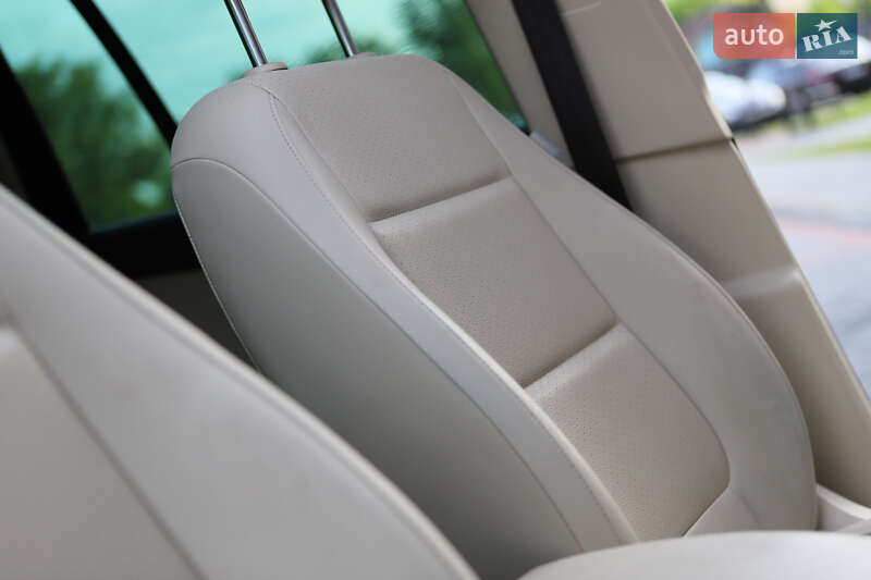 Внедорожник / Кроссовер Volkswagen Tiguan 2015 в Дрогобыче