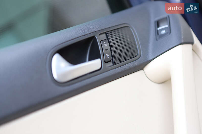 Внедорожник / Кроссовер Volkswagen Tiguan 2015 в Дрогобыче