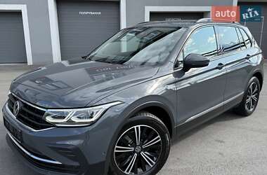 Внедорожник / Кроссовер Volkswagen Tiguan 2021 в Виннице