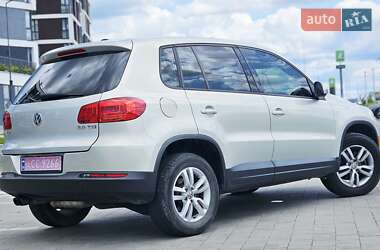 Позашляховик / Кросовер Volkswagen Tiguan 2013 в 