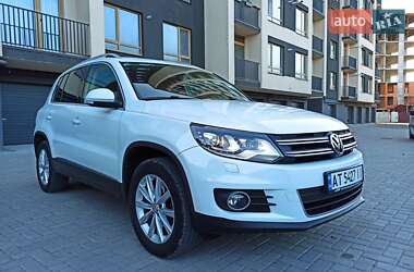 Позашляховик / Кросовер Volkswagen Tiguan 2015 в Івано-Франківську