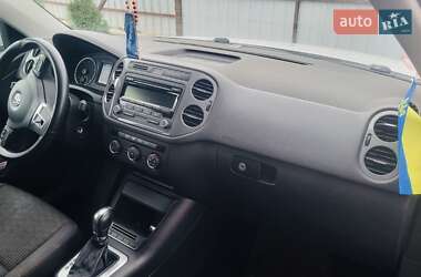 Внедорожник / Кроссовер Volkswagen Tiguan 2014 в 