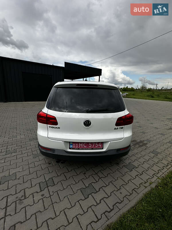 Внедорожник / Кроссовер Volkswagen Tiguan 2014 в Львове