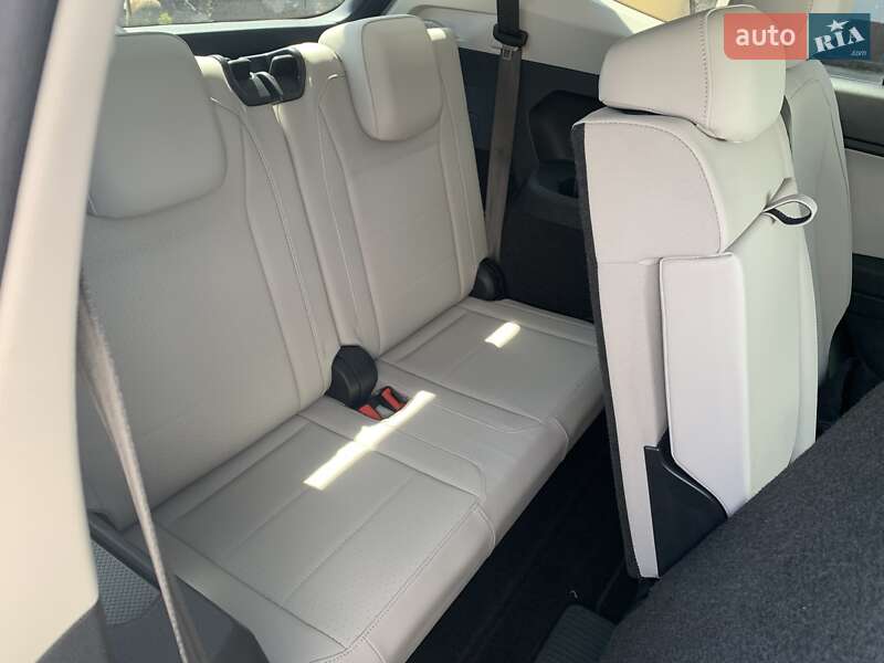 Внедорожник / Кроссовер Volkswagen Tiguan 2018 в Виннице