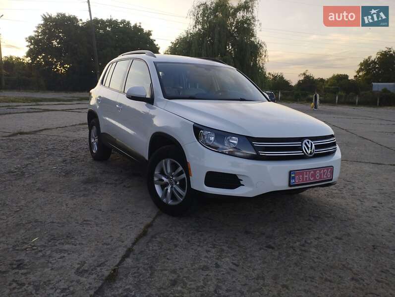 Внедорожник / Кроссовер Volkswagen Tiguan 2015 в Ладыжине