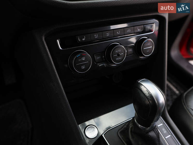 Позашляховик / Кросовер Volkswagen Tiguan 2018 в Ірпені