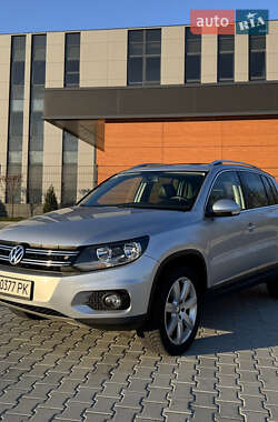 Внедорожник / Кроссовер Volkswagen Tiguan 2012 в Львове