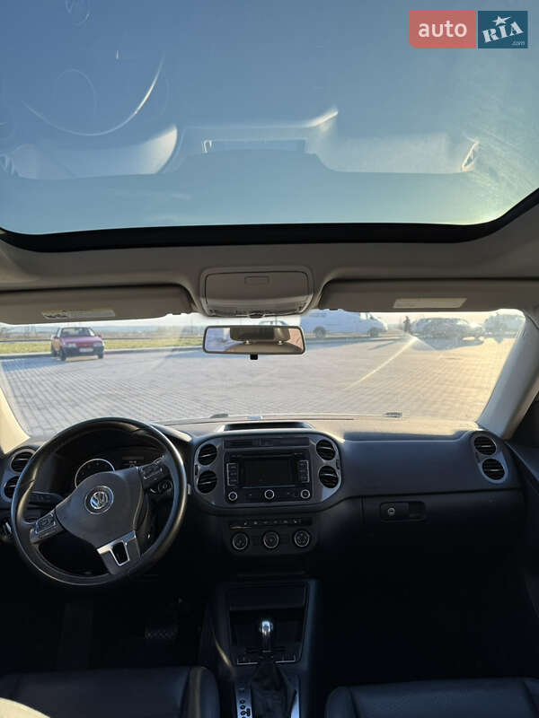 Внедорожник / Кроссовер Volkswagen Tiguan 2012 в Львове