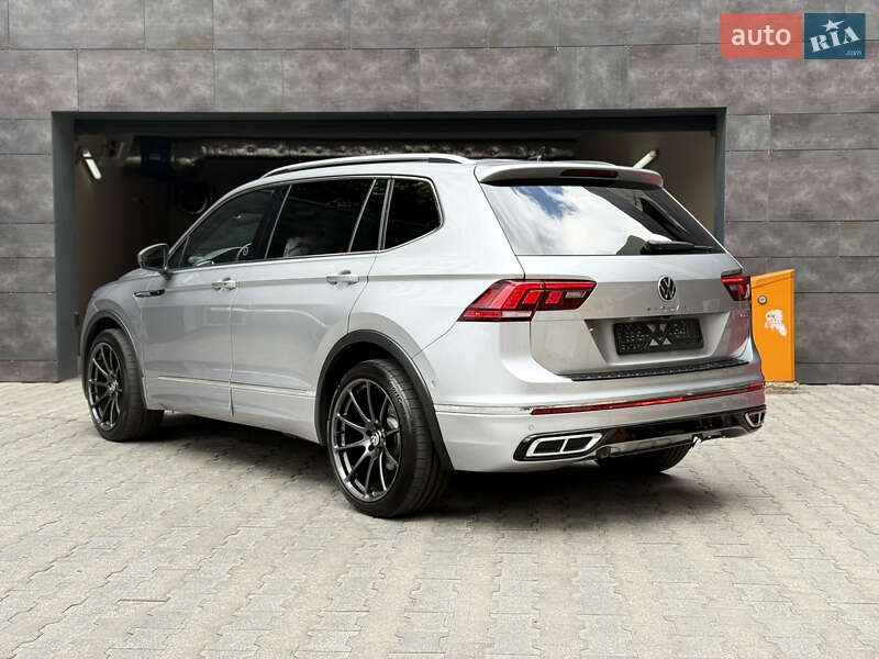 Позашляховик / Кросовер Volkswagen Tiguan 2021 в Києві