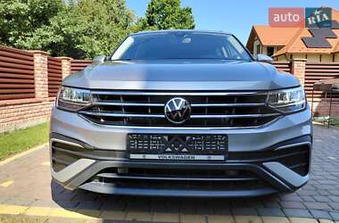 Внедорожник / Кроссовер Volkswagen Tiguan 2023 в Ивано-Франковске