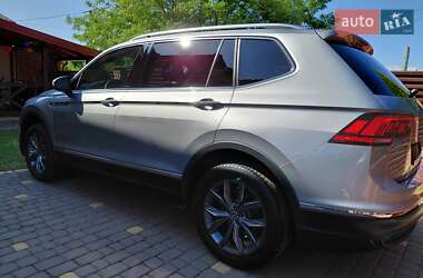 Позашляховик / Кросовер Volkswagen Tiguan 2023 в Івано-Франківську