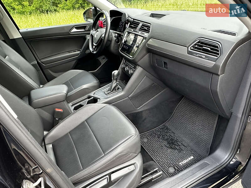 Внедорожник / Кроссовер Volkswagen Tiguan 2018 в Киеве