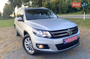 Внедорожник / Кроссовер Volkswagen Tiguan 2017 в 