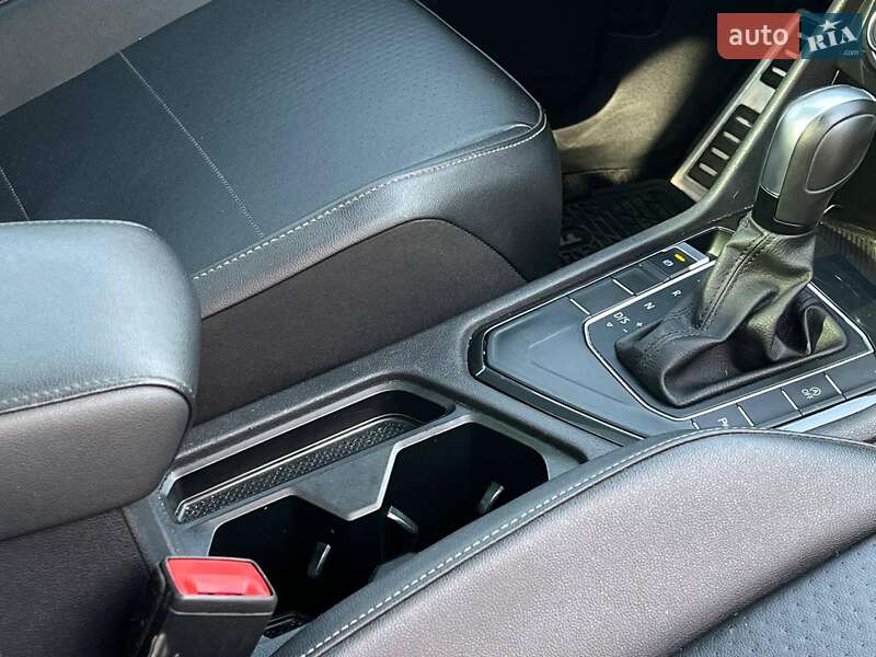 Позашляховик / Кросовер Volkswagen Tiguan 2018 в Львові