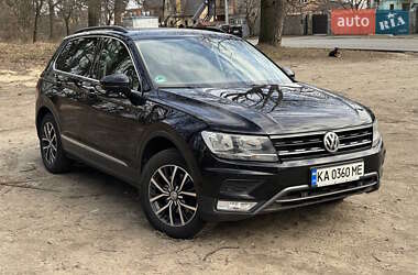 Внедорожник / Кроссовер Volkswagen Tiguan 2016 в Киеве