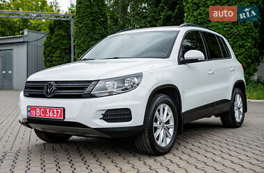 Внедорожник / Кроссовер Volkswagen Tiguan 2017 в Ровно