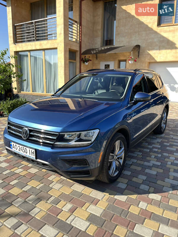Позашляховик / Кросовер Volkswagen Tiguan 2018 в Хусті