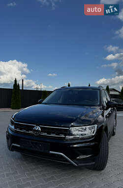 Внедорожник / Кроссовер Volkswagen Tiguan 2019 в Тернополе