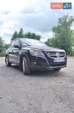 Позашляховик / Кросовер Volkswagen Tiguan 2010 в Полонному