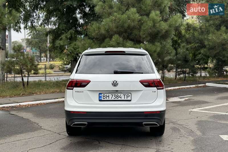 Внедорожник / Кроссовер Volkswagen Tiguan 2017 в Кропивницком