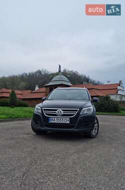 Внедорожник / Кроссовер Volkswagen Tiguan 2009 в Кропивницком