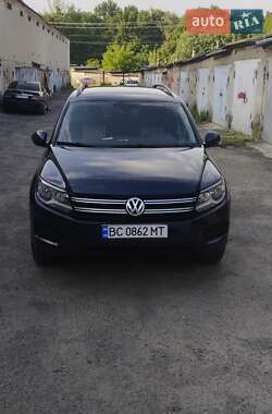 Позашляховик / Кросовер Volkswagen Tiguan 2015 в Львові