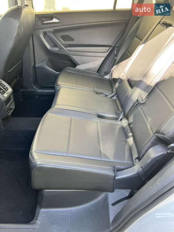 Внедорожник / Кроссовер Volkswagen Tiguan 2017 в Ивано-Франковске