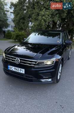 Позашляховик / Кросовер Volkswagen Tiguan 2017 в Львові