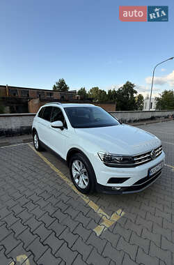 Внедорожник / Кроссовер Volkswagen Tiguan 2020 в Киеве
