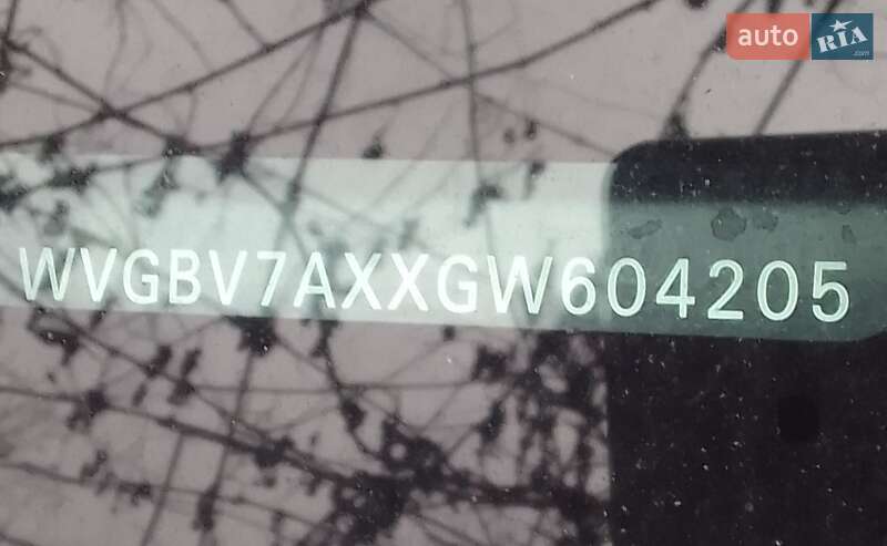 Внедорожник / Кроссовер Volkswagen Tiguan 2016 в Кременчуге фото 17 Внедорожник / Кроссовер Volkswagen Tiguan 2016 в Кременчуге