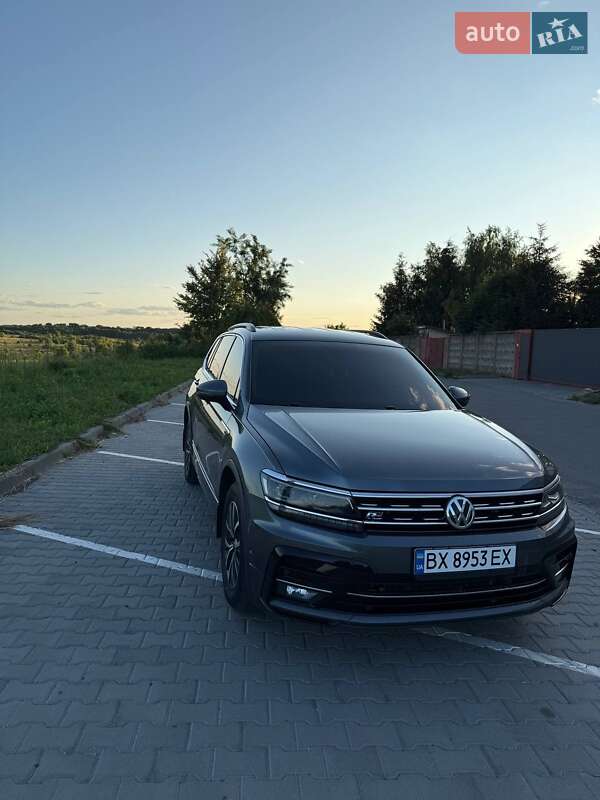 Внедорожник / Кроссовер Volkswagen Tiguan 2019 в Хмельницком