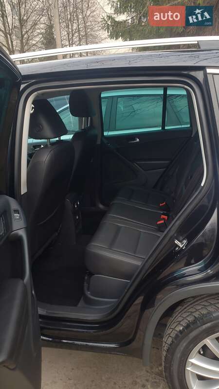Внедорожник / Кроссовер Volkswagen Tiguan 2011 в Львове