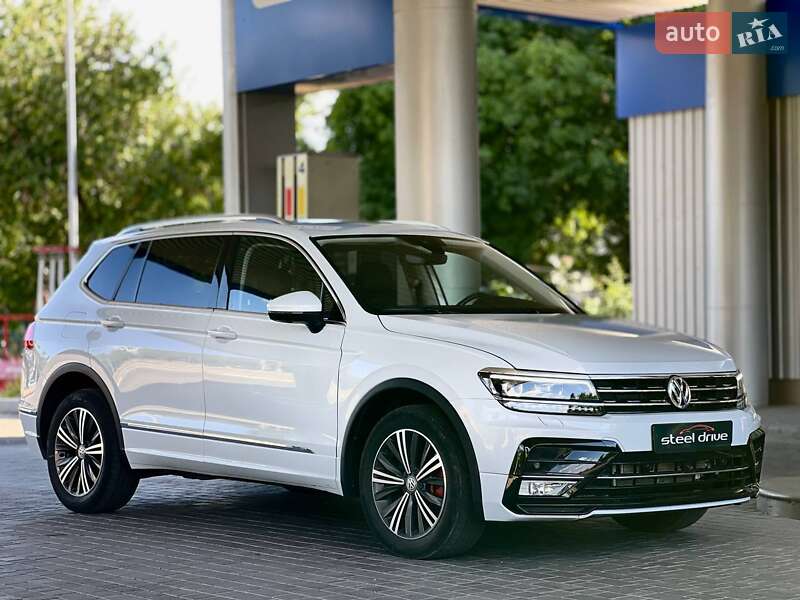 Внедорожник / Кроссовер Volkswagen Tiguan 2018 в Николаеве