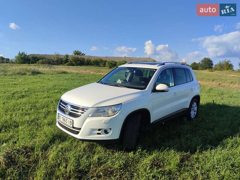 Внедорожник / Кроссовер Volkswagen Tiguan 2010 в Карловке фото 18 Внедорожник / Кроссовер Volkswagen Tiguan 2010 в Карловке