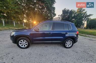 Позашляховик / Кросовер Volkswagen Tiguan 2008 в Києві