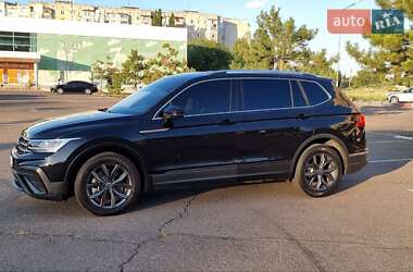 Позашляховик / Кросовер Volkswagen Tiguan 2022 в Миколаєві
