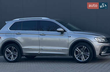 Позашляховик / Кросовер Volkswagen Tiguan 2016 в Мукачевому