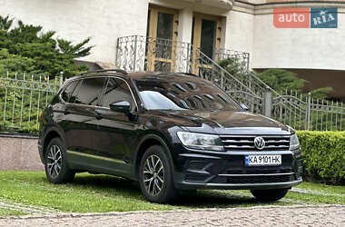 Позашляховик / Кросовер Volkswagen Tiguan 2020 в Києві
