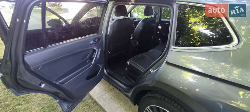 Внедорожник / Кроссовер Volkswagen Tiguan 2017 в Ровно фото 10 Внедорожник / Кроссовер Volkswagen Tiguan 2017 в Ровно