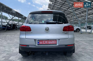 Внедорожник / Кроссовер Volkswagen Tiguan 2015 в 