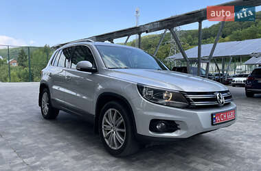 Внедорожник / Кроссовер Volkswagen Tiguan 2015 в 