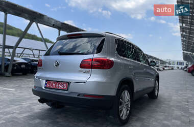 Внедорожник / Кроссовер Volkswagen Tiguan 2015 в 