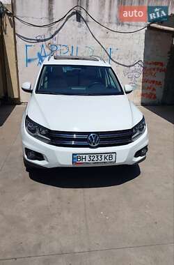 Внедорожник / Кроссовер Volkswagen Tiguan 2014 в Одессе