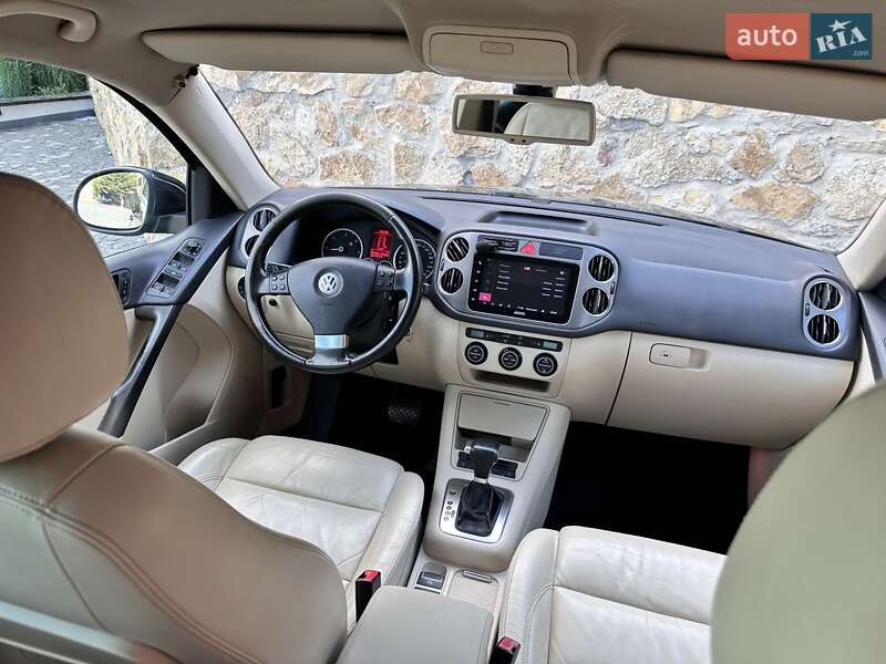 Внедорожник / Кроссовер Volkswagen Tiguan 2008 в Ровно