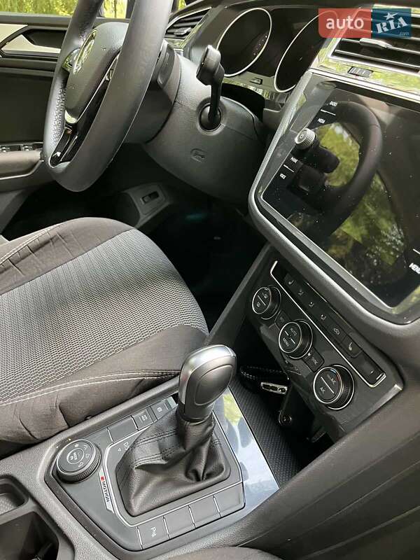 Позашляховик / Кросовер Volkswagen Tiguan 2020 в Звягелі