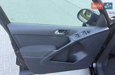 Внедорожник / Кроссовер Volkswagen Tiguan 2012 в 