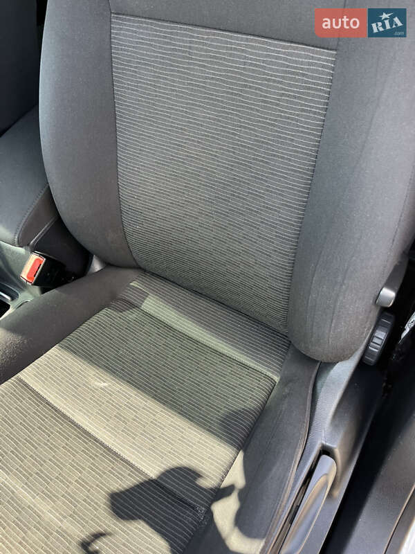 Внедорожник / Кроссовер Volkswagen Tiguan 2017 в Звягеле