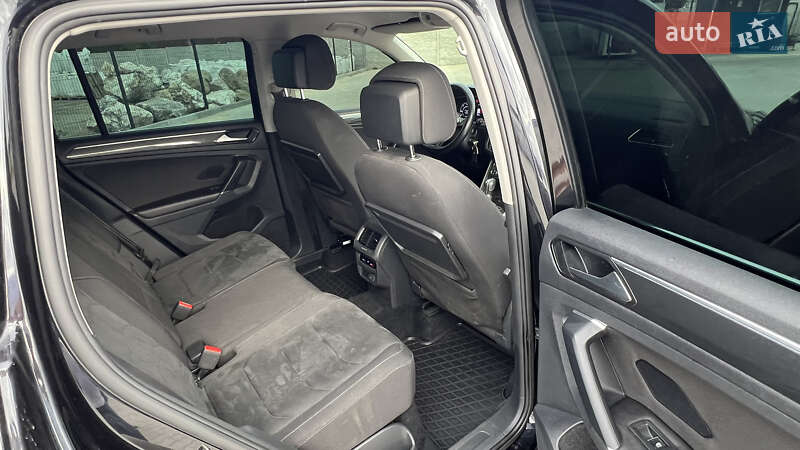 Внедорожник / Кроссовер Volkswagen Tiguan 2017 в Виннице