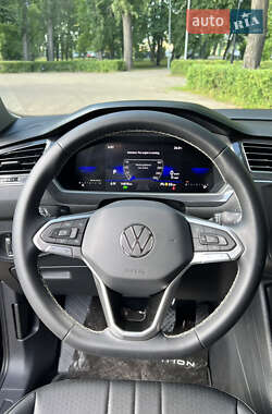 Внедорожник / Кроссовер Volkswagen Tiguan 2023 в Киеве